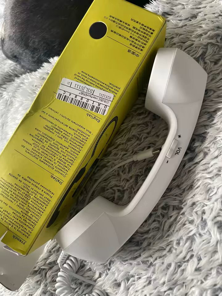 Anna P. — dialtime Retro Handset